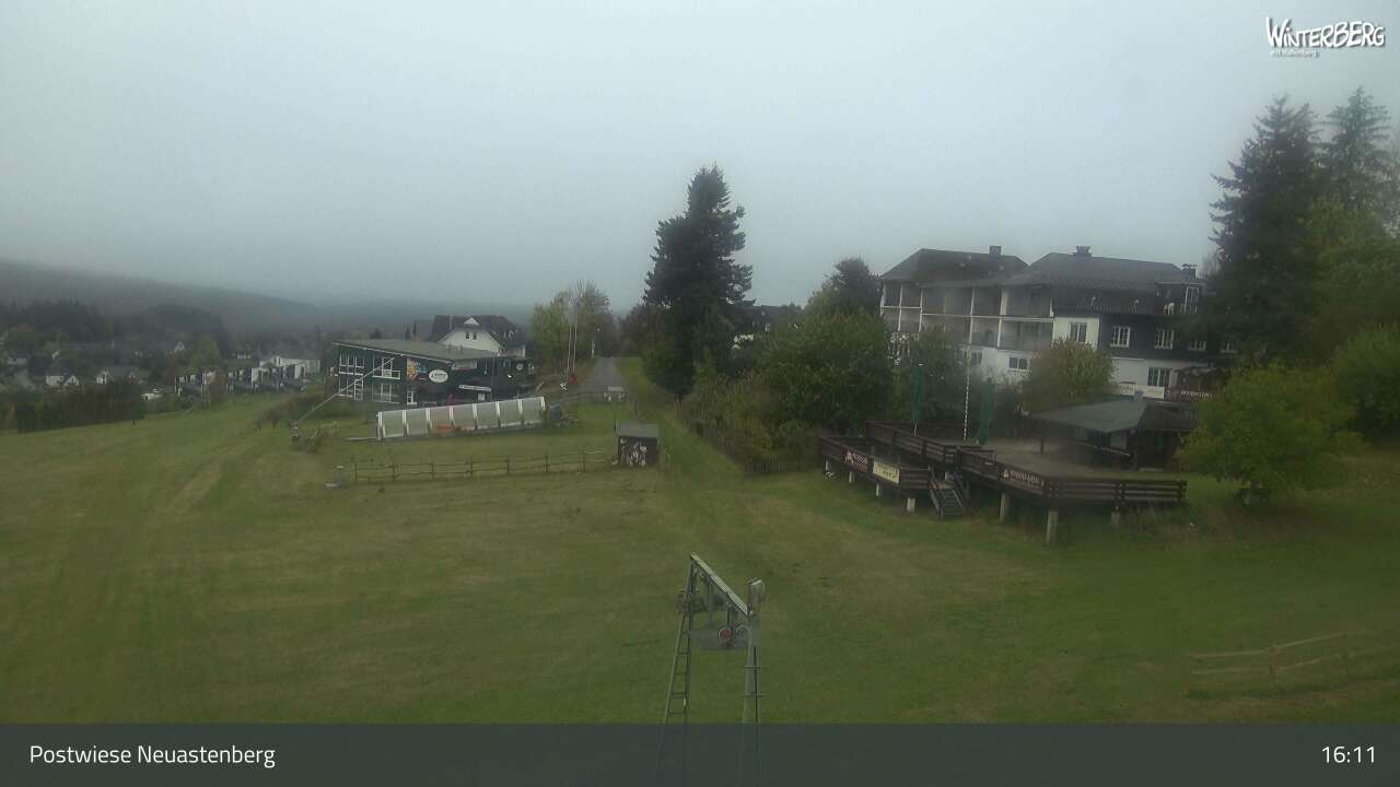 Webcam Postwiese Neuastenberg, :richting:plaats:zeeniveau - bergfex