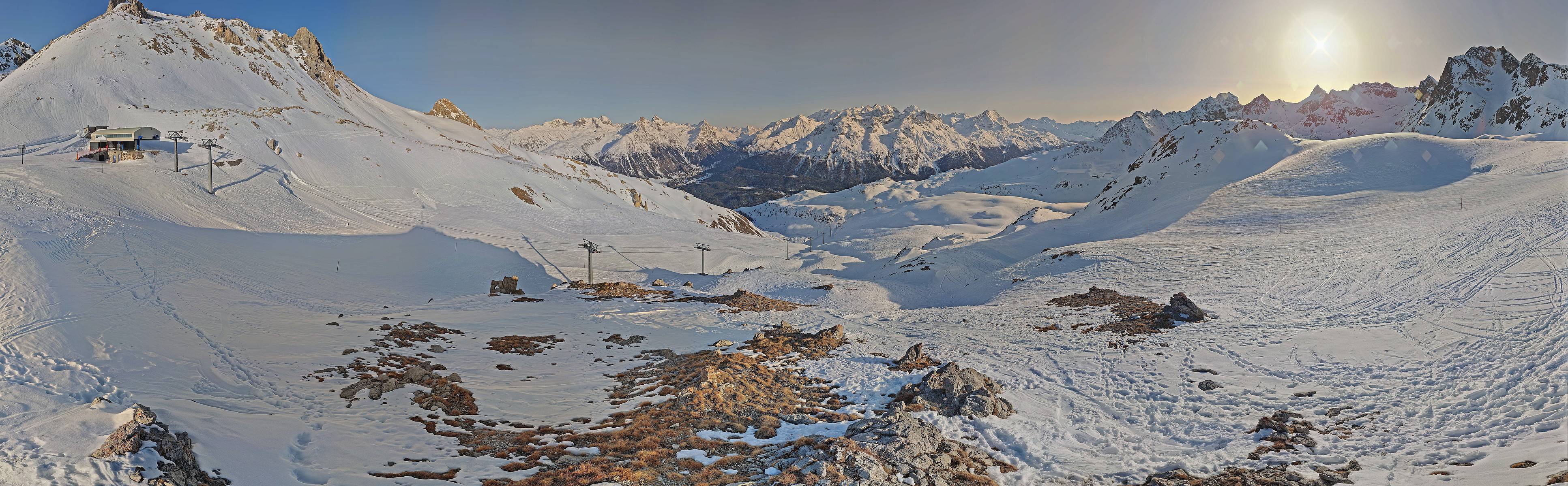 Webcam St. Moritz / Trais Fluors Bergstation, :richting:plaats