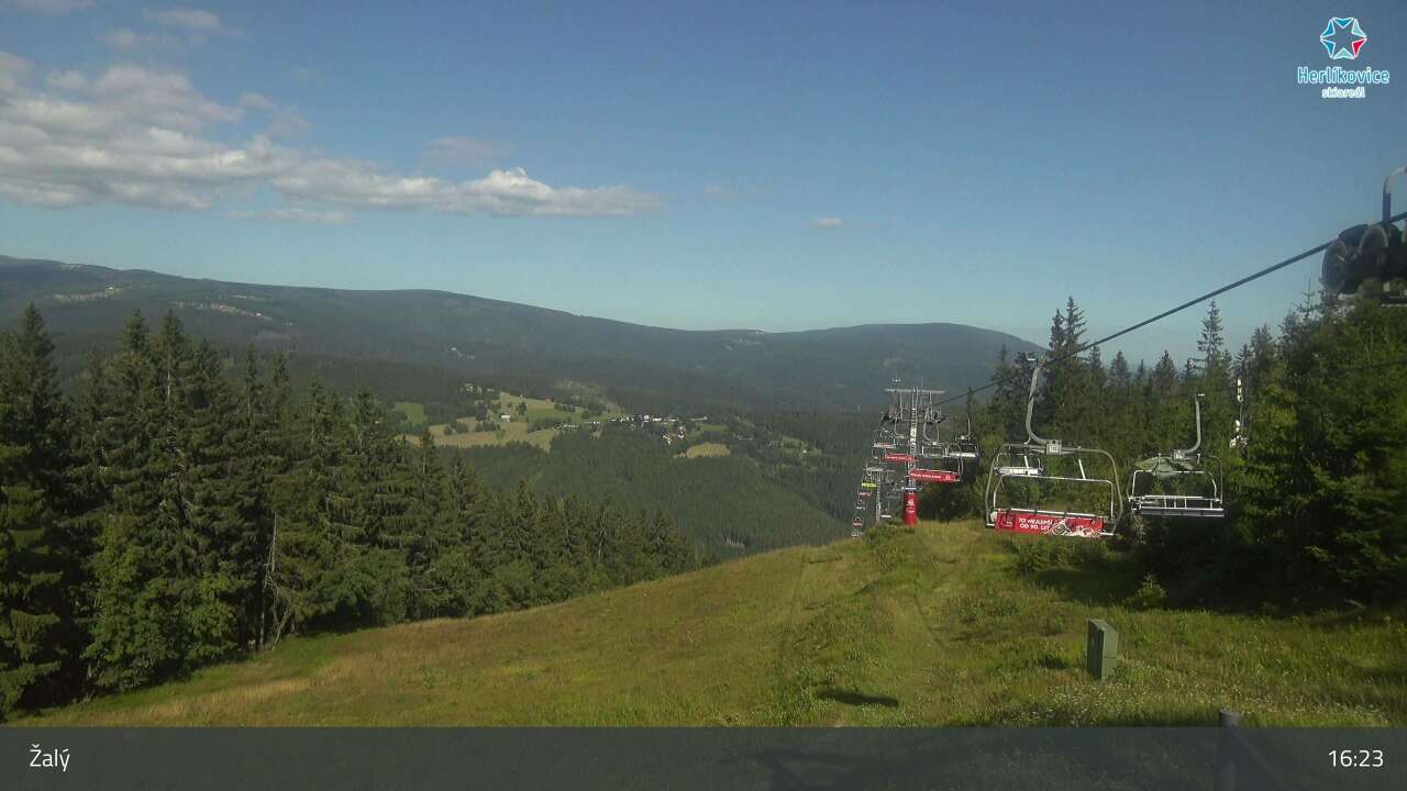 Webcam Žalý, Herlíkovice & Bubakov, 1009m - bergfex
