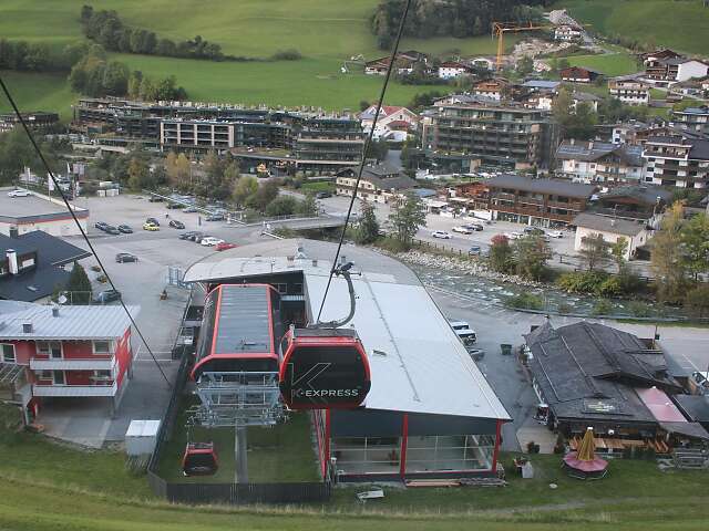 Talstation K-Express (1.050m) - Blick auf Steinhaus