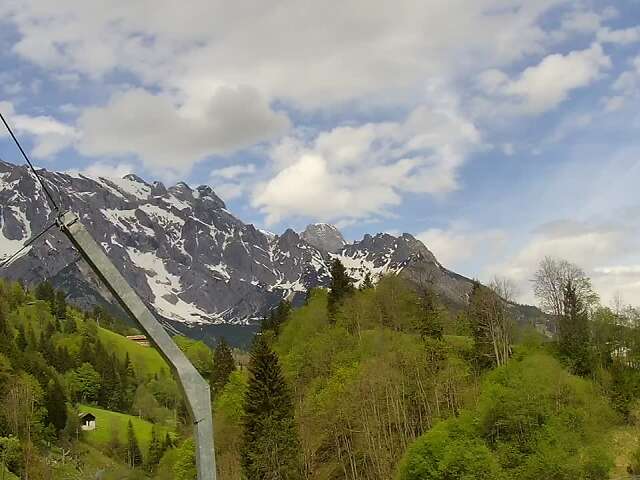 Full-HD Webcam Dorf Dienten im Alpenland Österreich