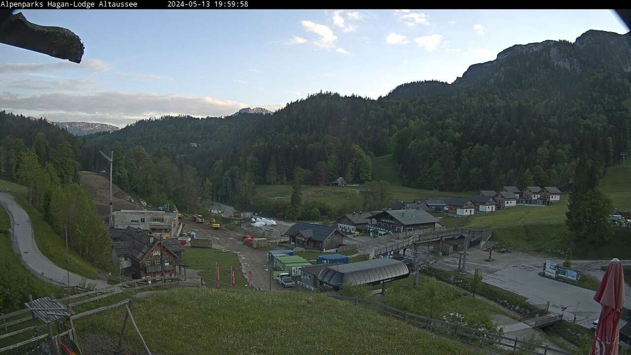 bergfex - Webcam Hagan Lodge - Loser - Altaussee - Schneebären - Cam Skiarena Loser Bergbahnen - Livecam
